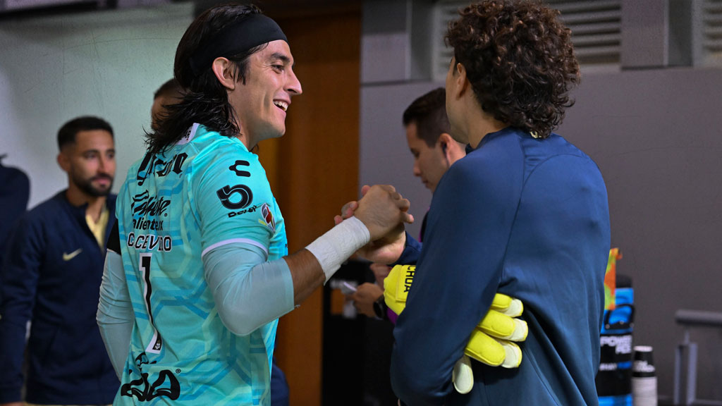 Carlos Acevedo responde a Guillermo Ochoa por lugar en Selección Mexicana