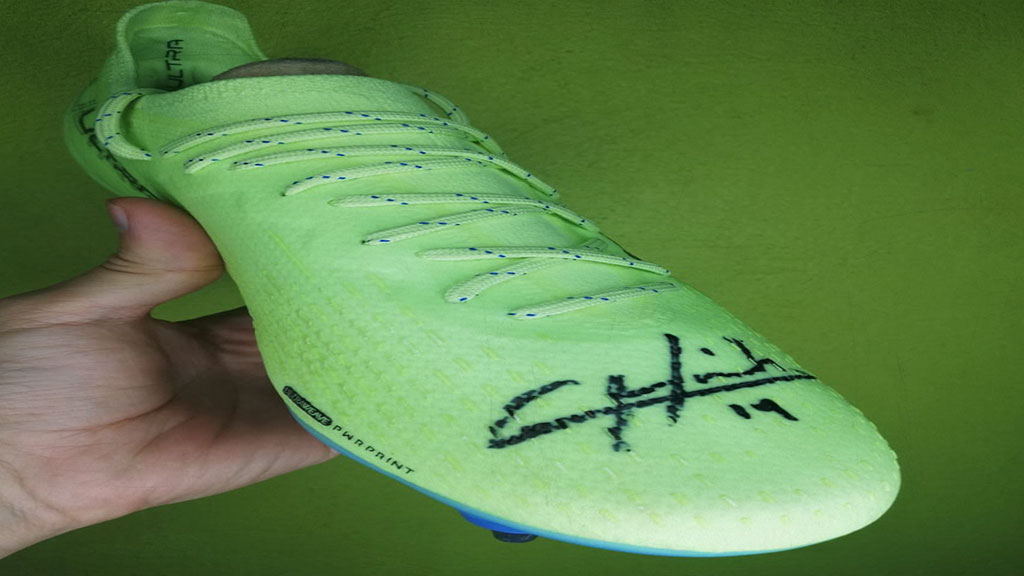 Chicharito y sus tachones PUMA autografiados: ¿Cómo y cuándo ganarlos en Futbol Total?