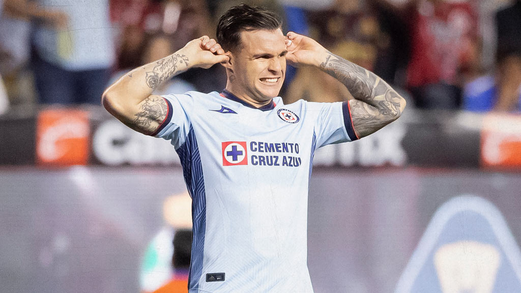 En Cruz Azul quieren fuera a Christian Tabó