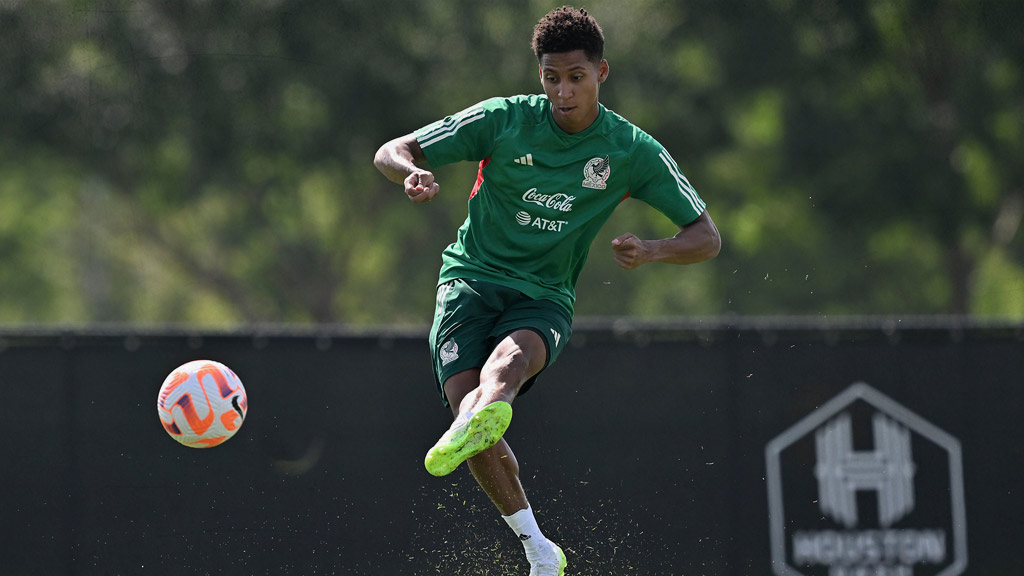 Ozziel Herrera apunta como el bombazo de Tigres UANL