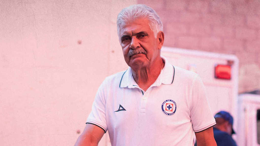 Tuca Ferretti, ¿Con ultimátum en Cruz Azul?