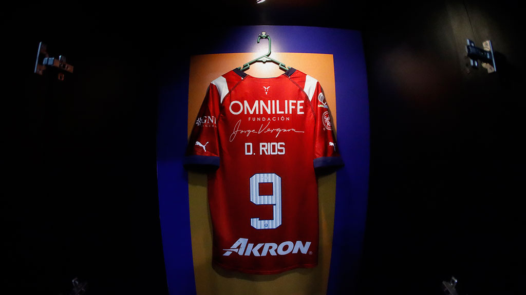 Daniel Ríos sin oportunidad con Chivas hasta el momento
