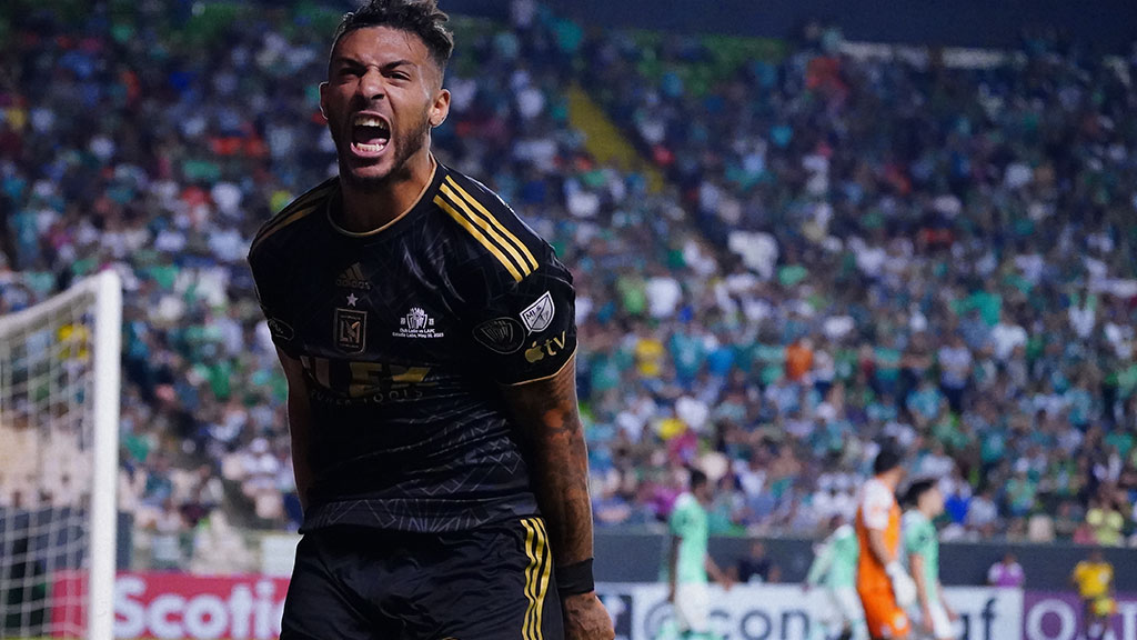 LAFC: Carlos Vela encuentra socio ideal en Denis Bouanga