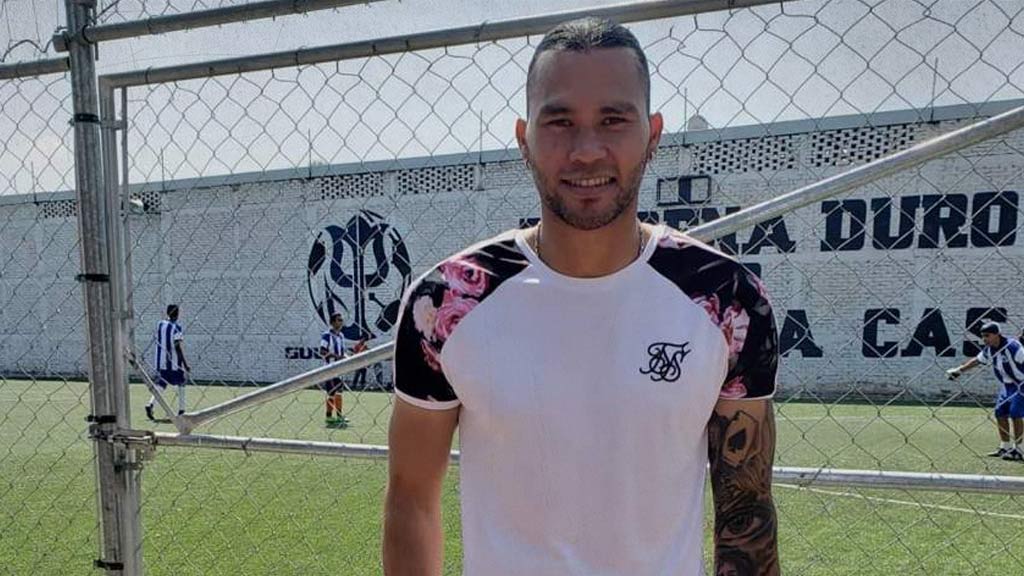 Le niegan a Gullit Peña volver a jugar en México