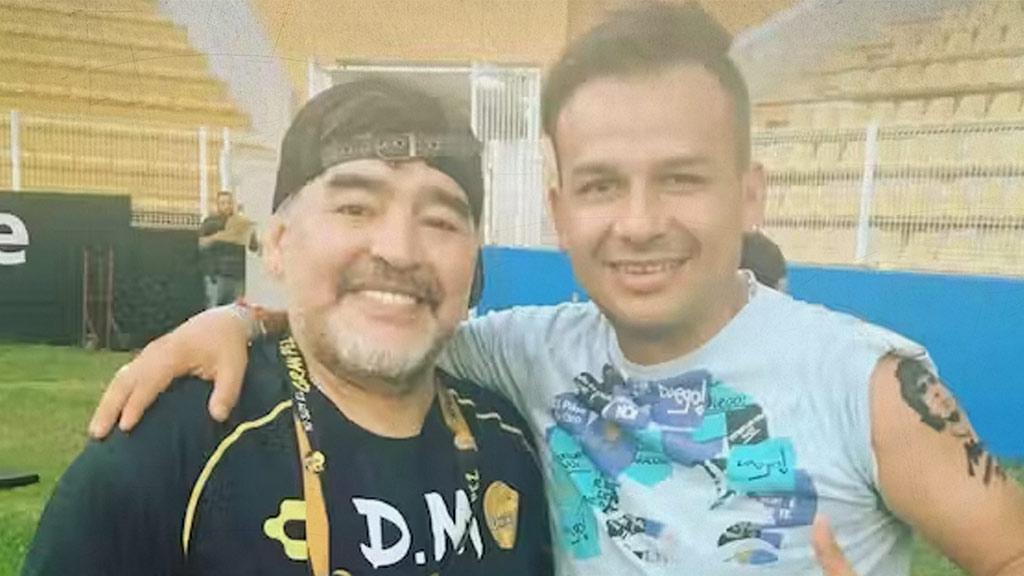 Rubén Zamora en una foto con Diego Armando Maradona