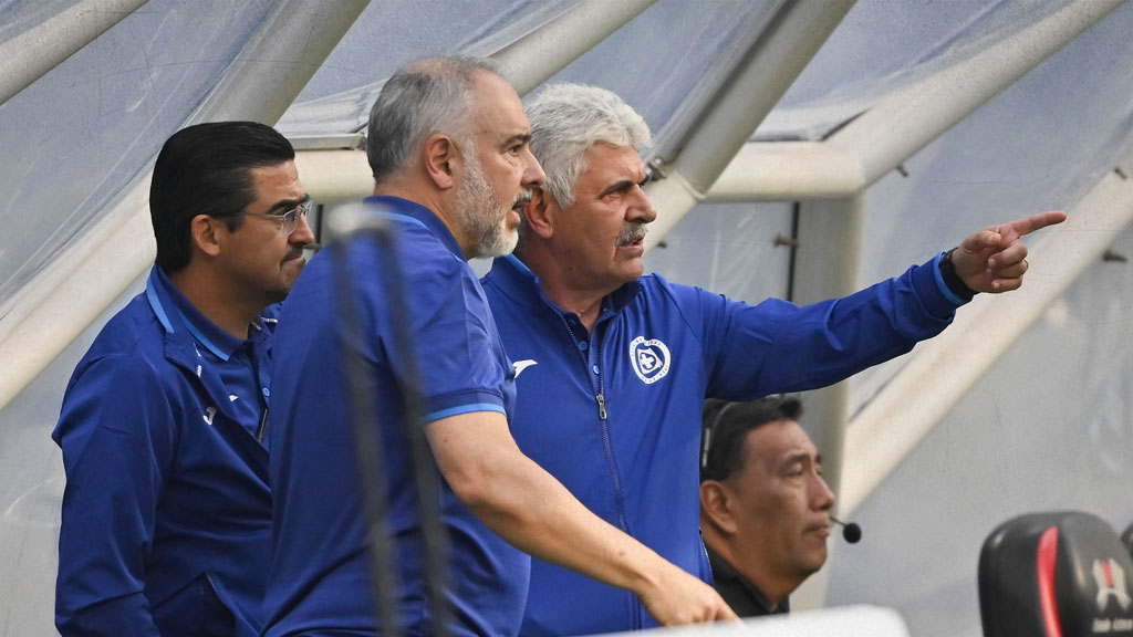 Tuca Ferretti y Memo Vázquez esperan su finiquito desde Cruz Azul