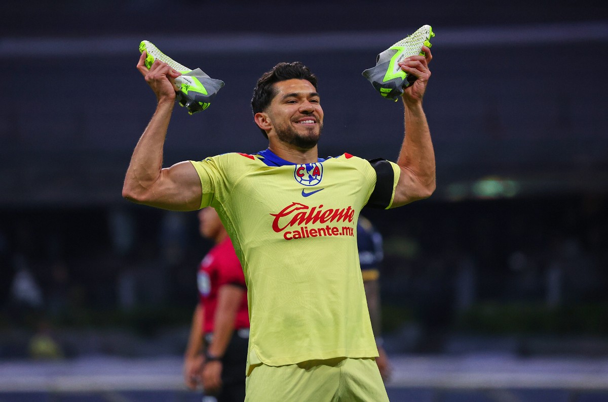 Anulan gol del América vs Pumas por falta, pero antes era plancha y penal sobre Henry Martín