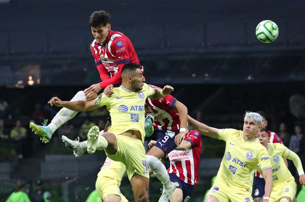 América vs Chivas: Pronóstico, momios y picks gratis; ¿cuánto paga el gol de Julián Quiñones?