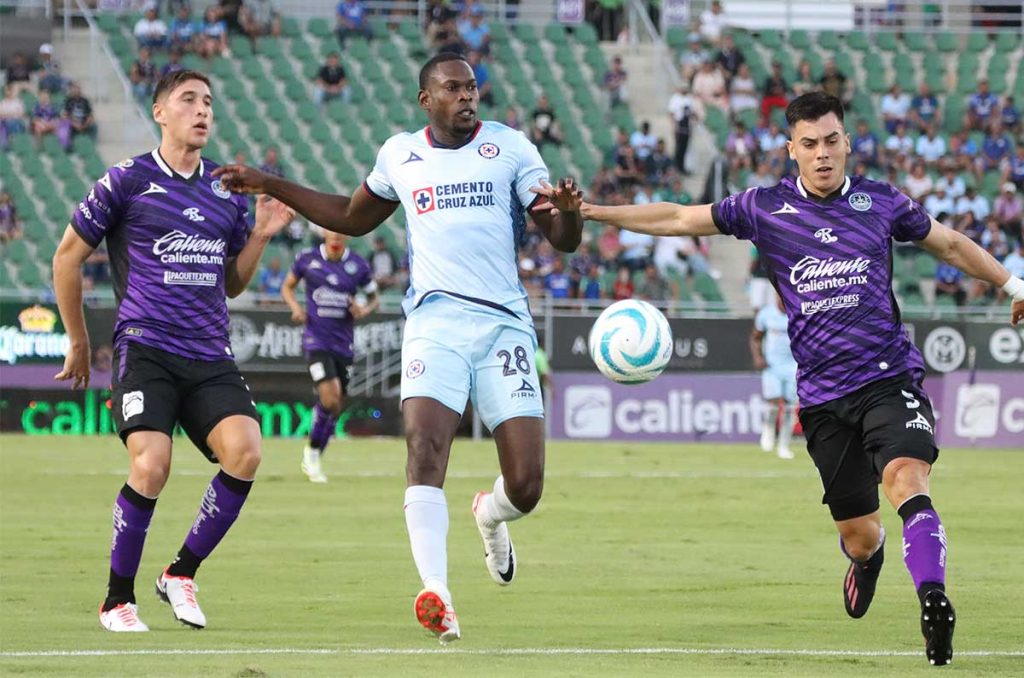Andrés Gudiño con error en el Mazatlán vs Cruz Azul ¿hace extrañar a Jurado?