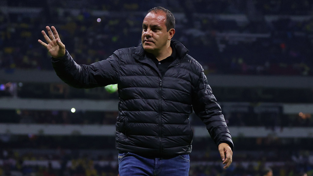 Cuauhtémoc Blanco revela anécdotas en el Bar Bar