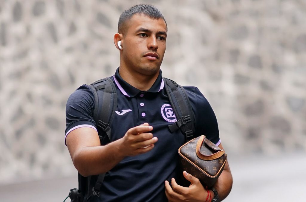 Cruz Azul ya no sabe qué hacer con Iván Morales