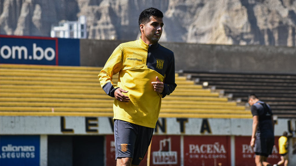 Leonel López, futbolista mexicano que milita en el The Strongest del balompié boliviano