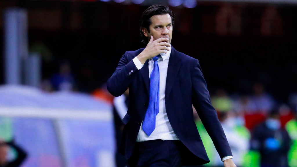 Santiago Solari pudo llevar a Diego Godín al América