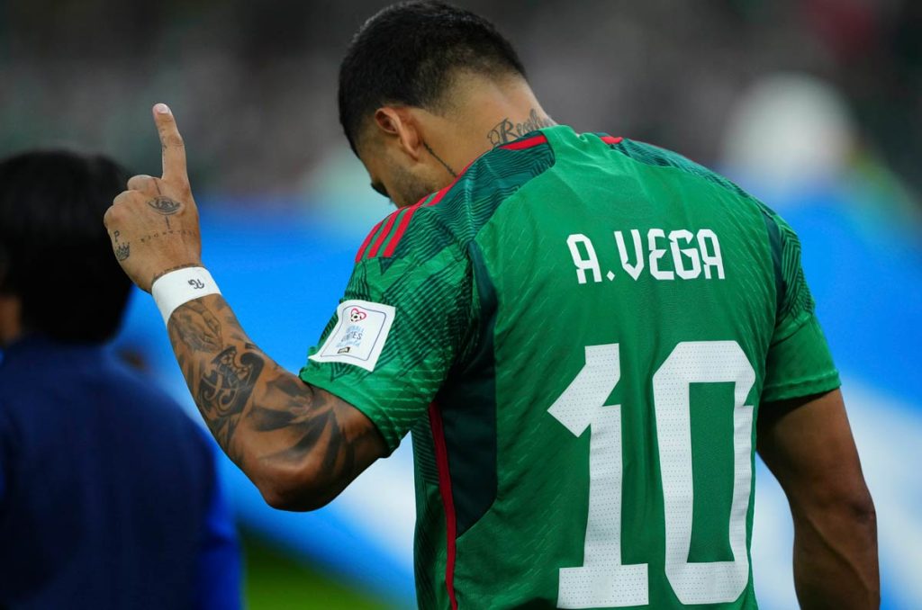 Alexis Vega ya no es prioridad en la Selección Mexicana
