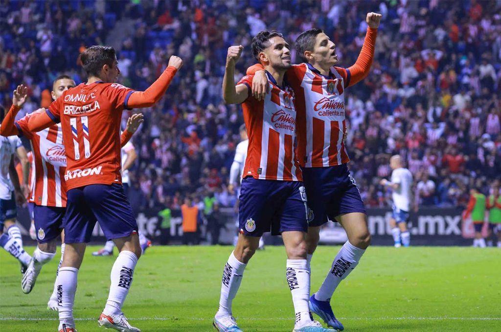 Chivas sella un triunfo ante Puebla ¿Resurgen los ‘Rojiblancos’?