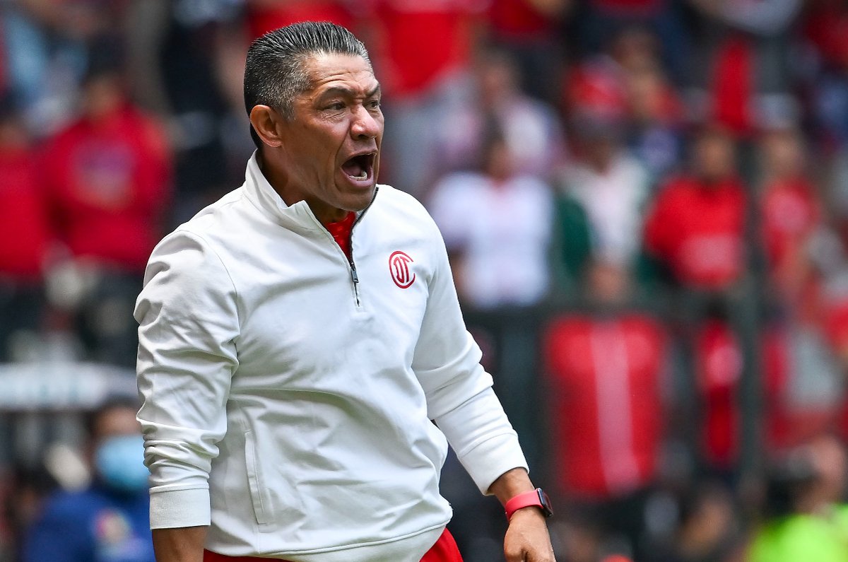 Ignacio Ambriz dejó de ser técnico de Toluca, ¿Qué sucedió?