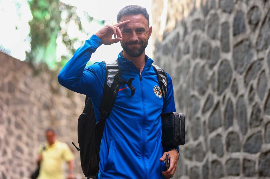 Miguel Layún anuncia su retiro con la icónica frase "Todo es culpa de Layún"