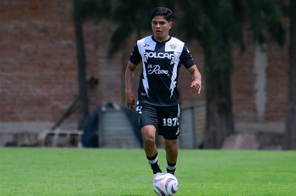 ¿Quién es Arath Moreno? Joven que debutó en Necaxa con autogol