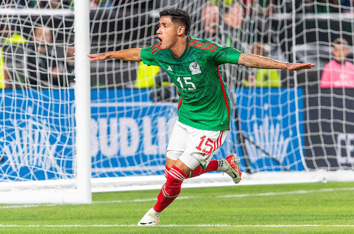 Uriel Antuna entra al top 20 de goleadores de Selección Mexicana