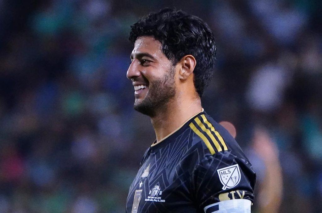 Carlos Vela desea retirarse en LAFC