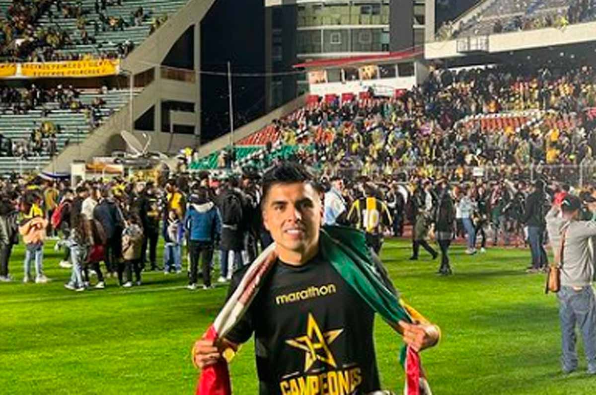 Leonel López se apunta a Copa Libertadores 2024 con The Strongest