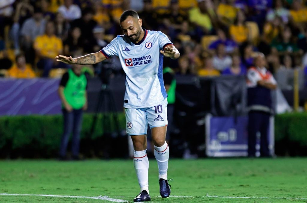 Moisés quiere salir de la Máquina de Cruz Azul ante los pocos minutos jugados