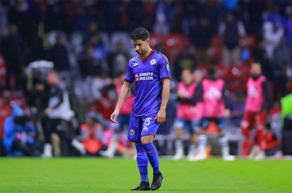 Ignacio Rivero cerca de salir de Cruz azul, uno de los jugadores más queridos por la afición.