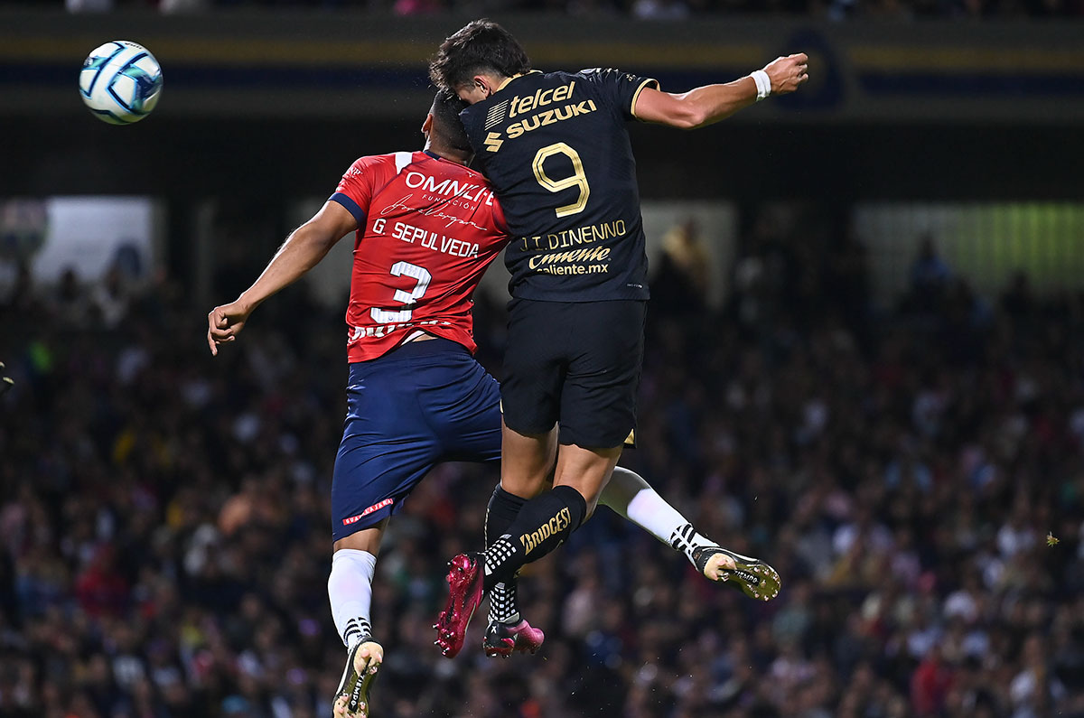 Pumas vs Chivas: Boletos se agotan en minutos, a pesar del alza de precios