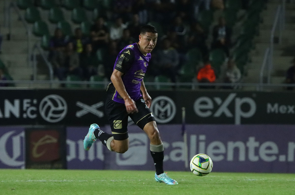 Andrés Montaño renueva con Mazatlán a pesar del interés en Liga MX