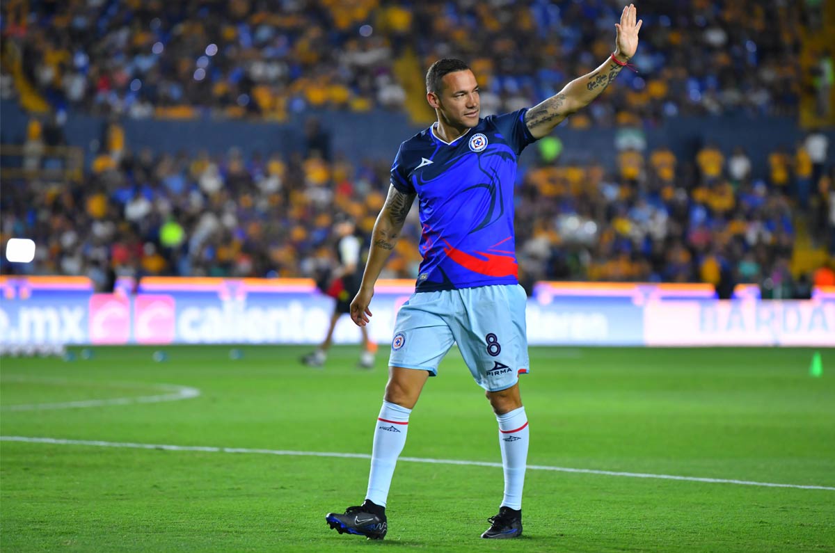 Jesús Dueñas podría quedarse en Cruz Azul