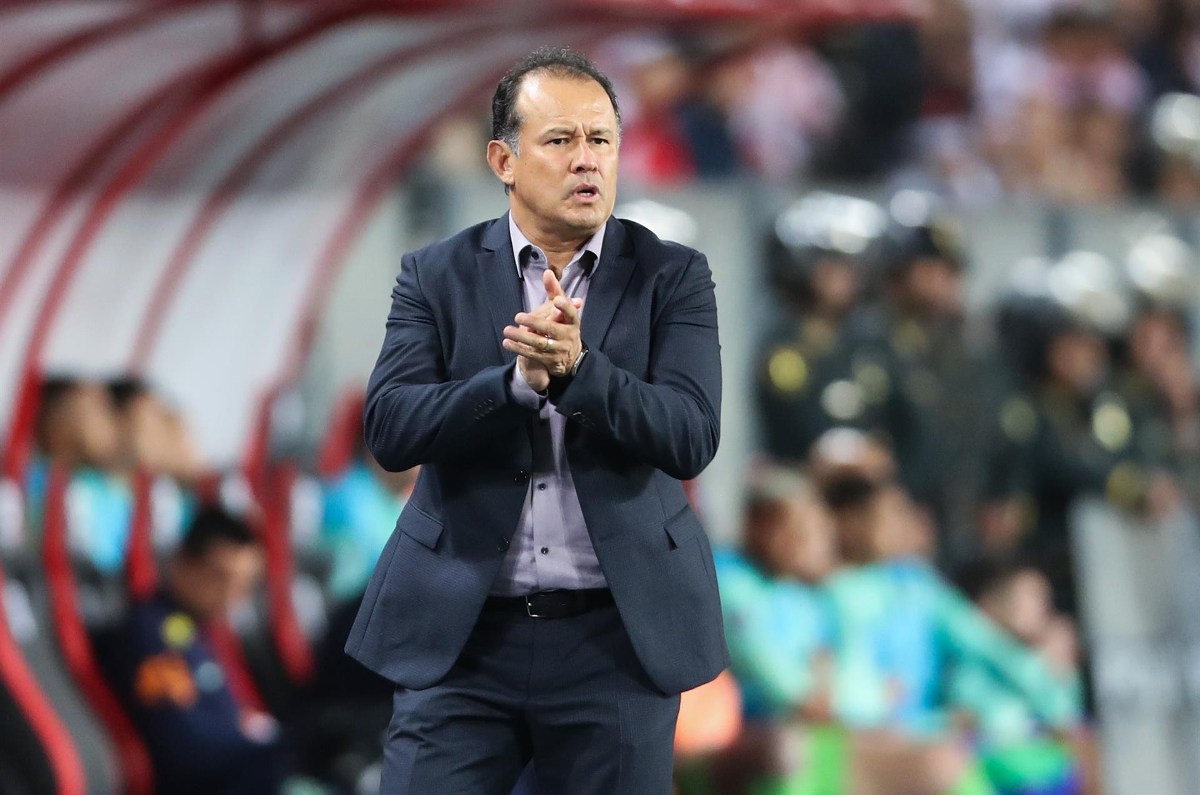 Juan Reynoso dejará de ser técnico de Perú y su futuro es incierto