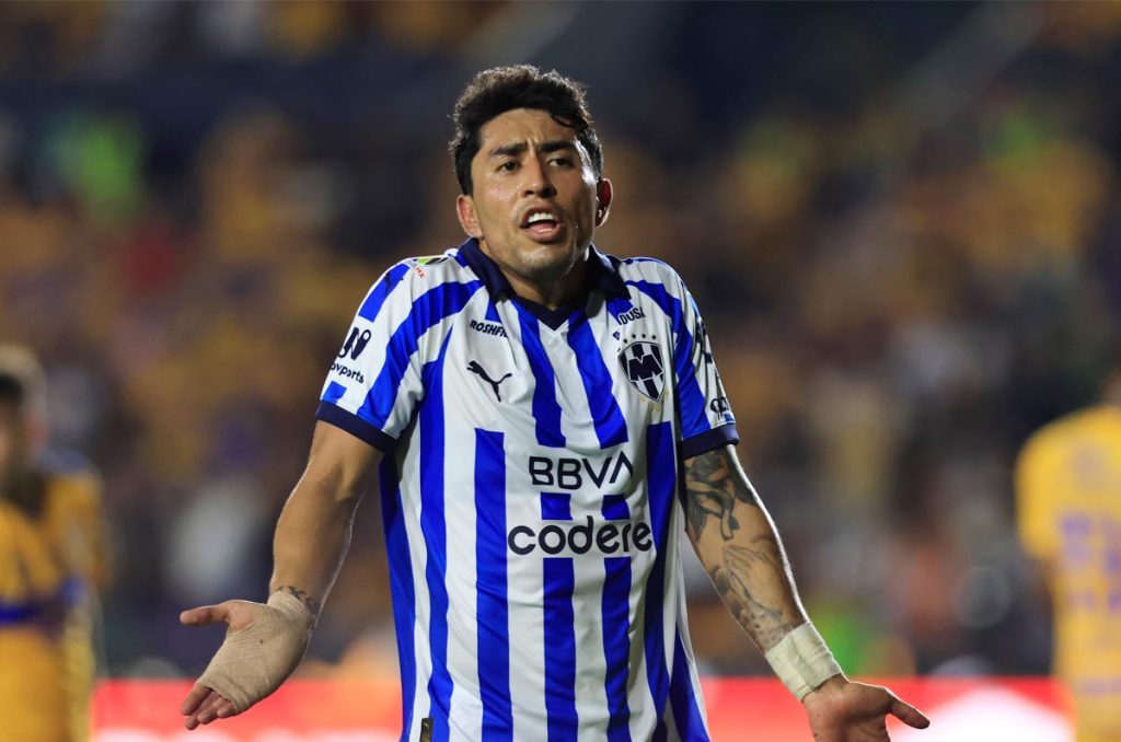 Omar Govea seguirá militando en Rayados de Monterrey por dos años más