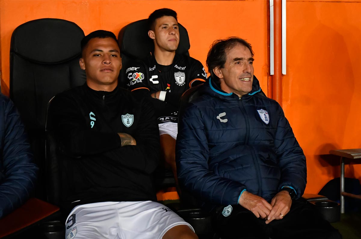 Pachuca sigue buscando al delantero ideal