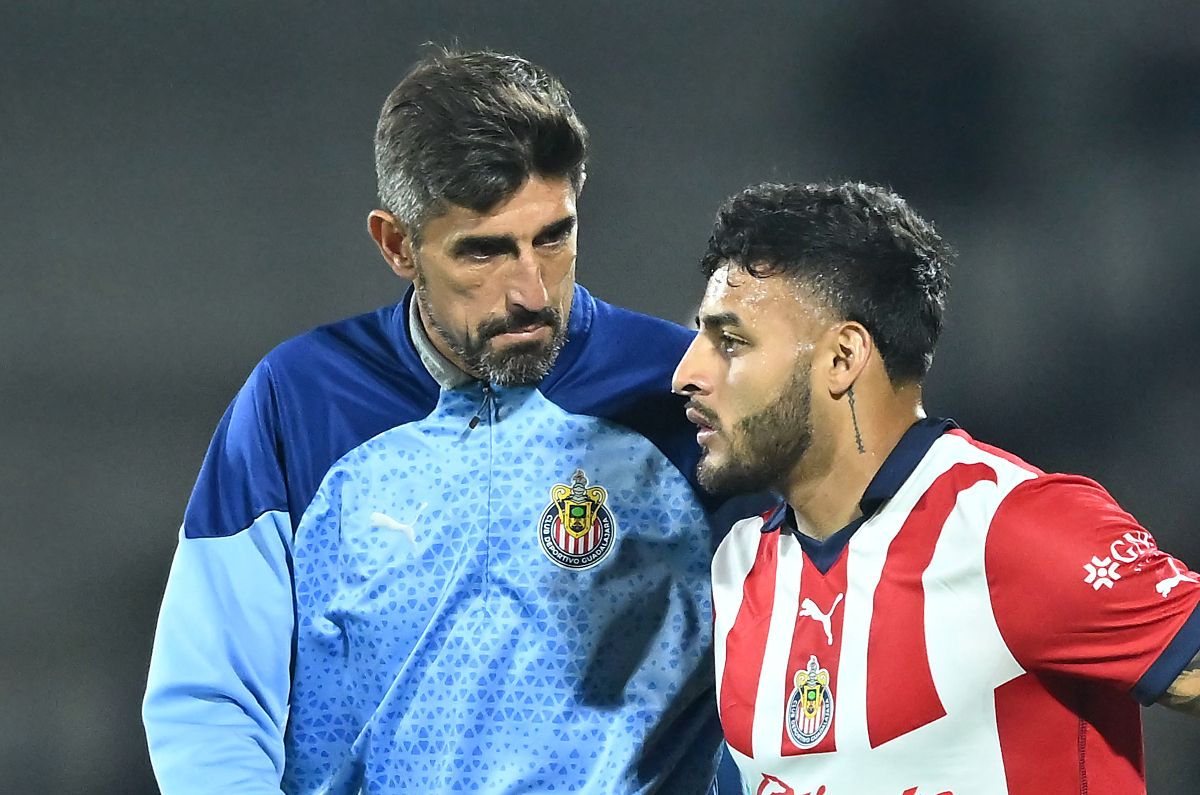 Veljko Paunovic podría irse de Chivas por cláusula en su contrato