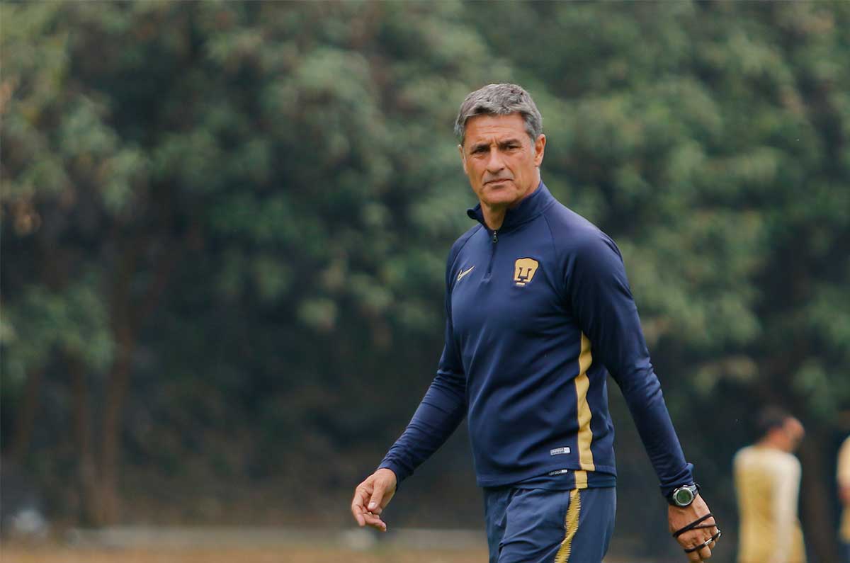 ¿Qué fue de Míchel González? Técnico español de Pumas