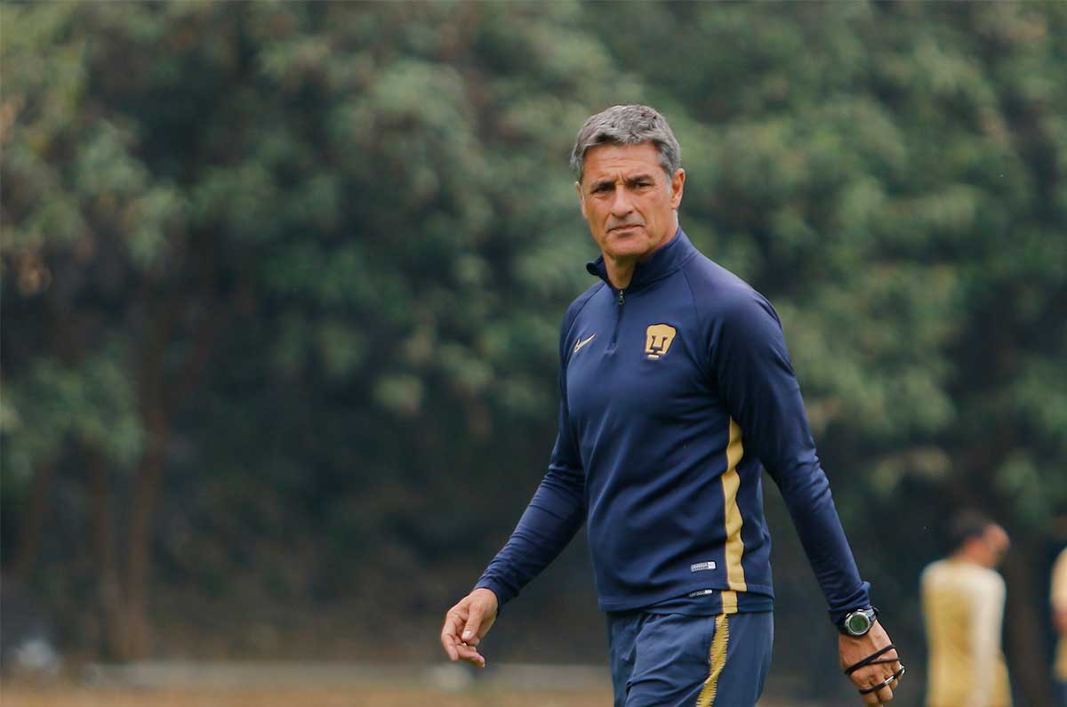 ¿Qué fue de Míchel González? Técnico español de Pumas