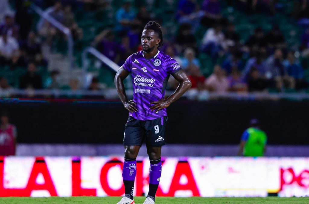 Ake Loba se marchó de Mazatlán a pesar de ser el goleador del equipo