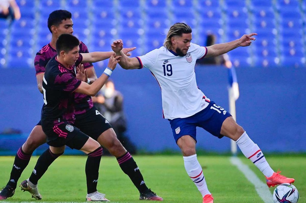 Cade Coldwell y una inminente llegada a las Chivas de Gago