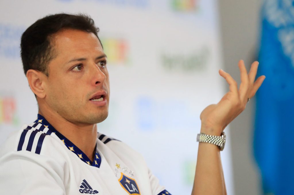 Chicharito sigue sin definir su nuevo equipo y está a la espera de una oferta desde la MLS