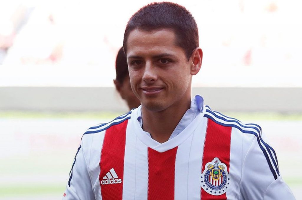 Chicharito volverá a vestir la camiseta de las Chivas de Guadalajara