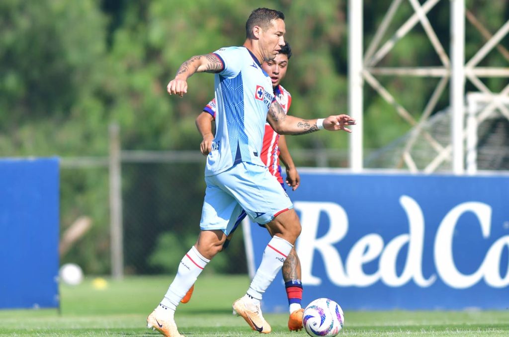 Jesús Dueñas y Cruz Azul parece que terminarán bastante mal su relación laboral