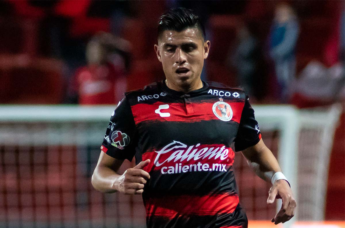 Joe Corona - Xolos de Tijuana.


En 2019 se fue de los Xolos de Tijuana. Tuvo un paso por LA Galaxy y Austin en la MLS. Posteriormente fichó por un club sueco llamado GIF Sundsvall. Para regresar a Estados Unidos con el San Diego Loyal de la segunda división. Ahora regresa a la Frontera.
