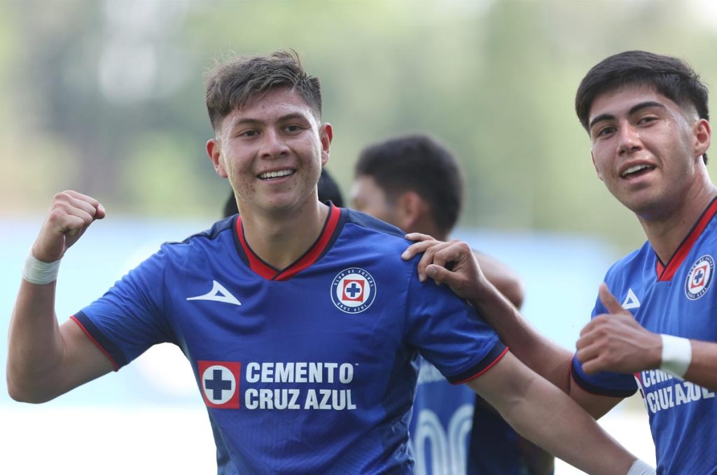 Josué Díaz, una opción para Cruz Azul en la lateral derecha del equipo