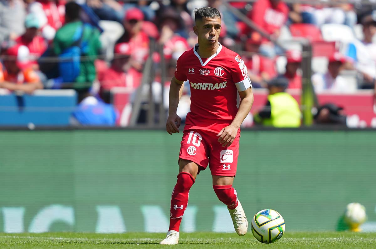 Leo Fernández: Toluca y Fluminense lo rechazan, ya busca nuevo equipo