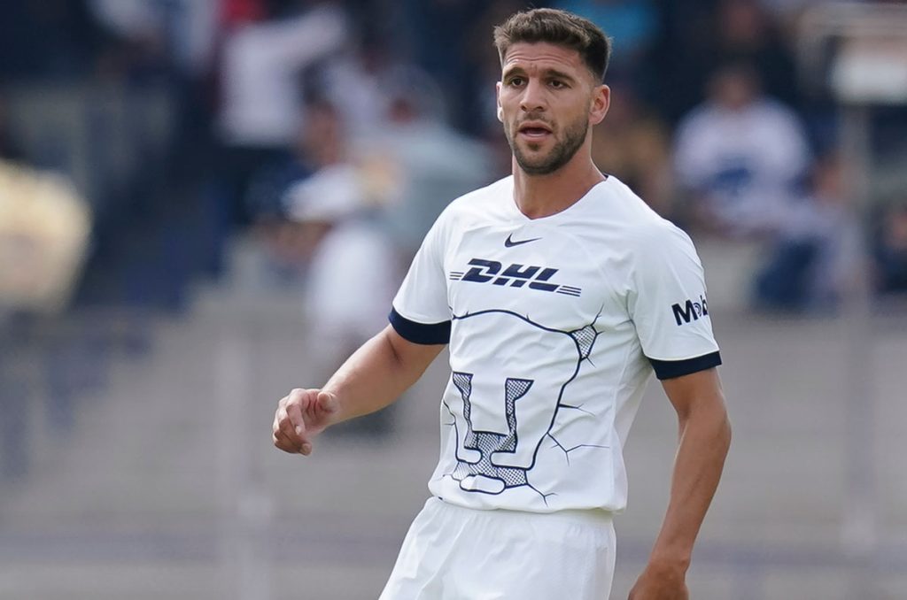 Lisandro Magallán se ha convertido en pieza fundamental de la defensa en Pumas