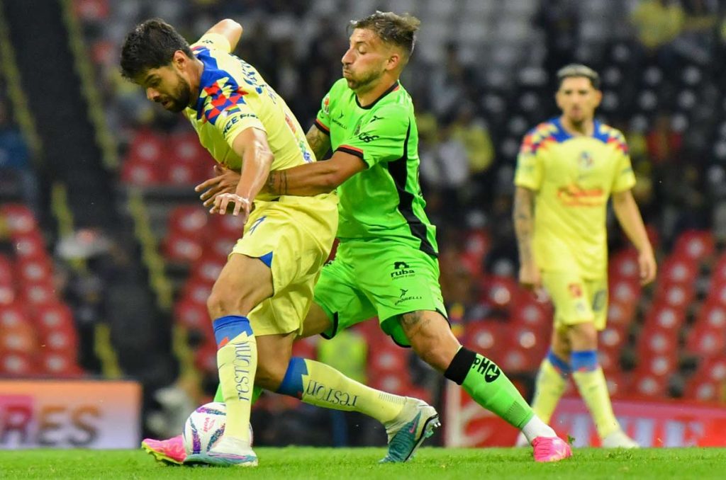 Néstor Araujo se ha convertido en la quinta opción de André Jardine para la defensa del América