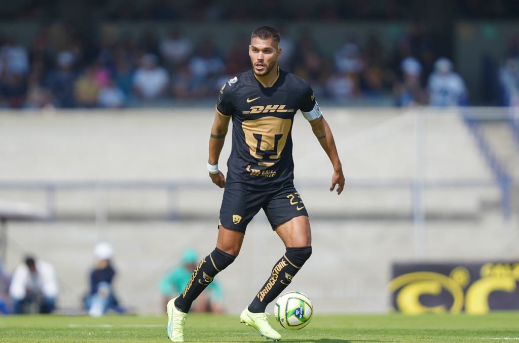 Pumas, sin desprenderse totalmente de Nico Freire