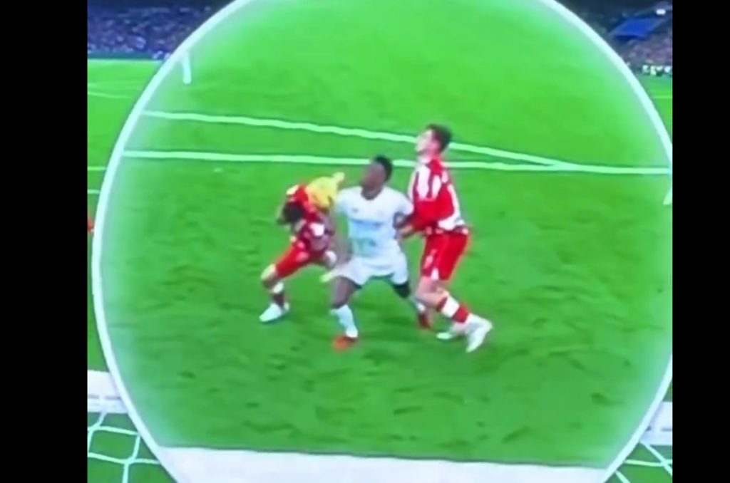 ¿El Real Madrid le robó al Almería de César Montes?