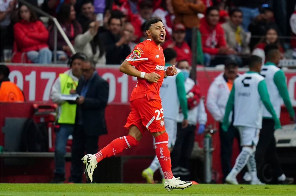 Alexis Vega ya es futbolista de los Diablos Rojos de Toluca