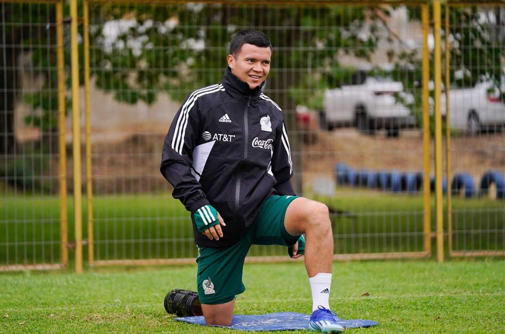 Alí Ávila buscando emular a Johan Vásquez en Pumas